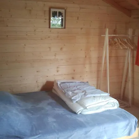 Couette-café Nuits Perchees A Laroque *