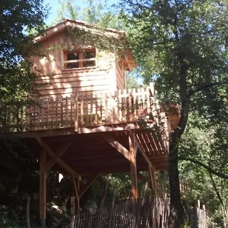 فندق مبيت وإفطار Nuits Perchees A Laroque Saint-Antoine-de-Breuilh