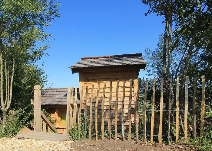 Nuits Perchees A Laroque B&B Saint-Antoine-de-Breuilh