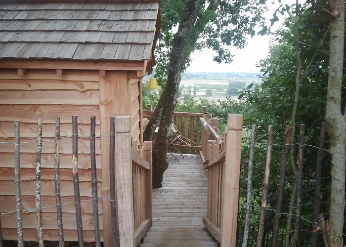 Nuits Perchees A Laroque B&B *